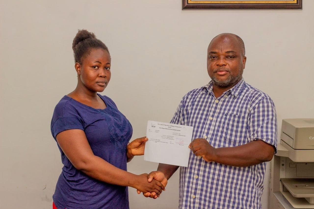 Students and Fund representatives at a Sekondi Education Fund scholarship support event