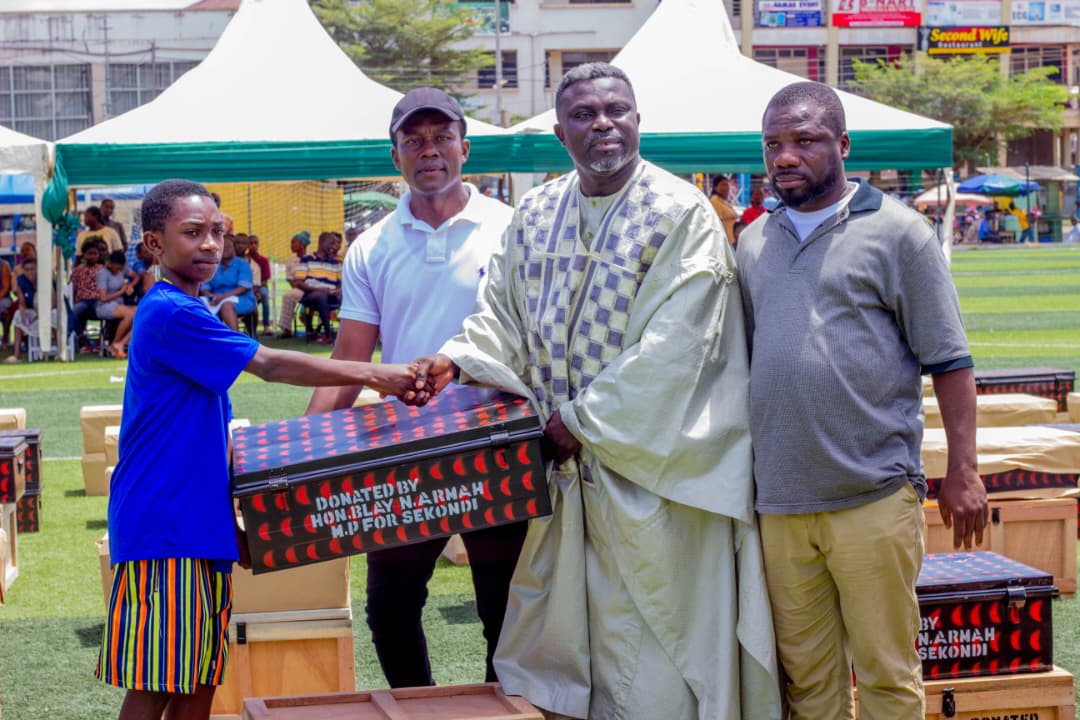 Free Trunk and Chop Box Distribution